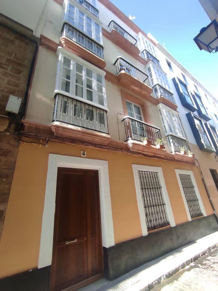 Sh Casa Buda Gran Apartamento En El Centro Cadiz Bagian luar foto